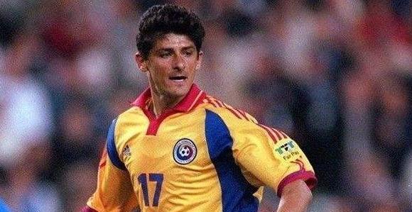 喀尔巴阡山的雄鹰，浅析非足球强国罗马尼亚的历史最佳阵容